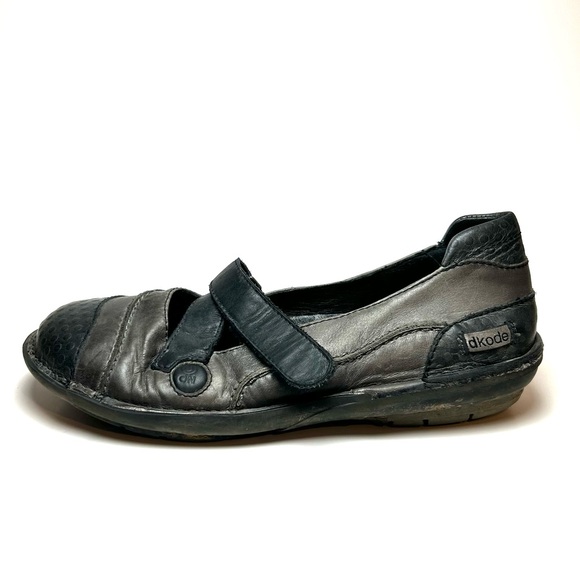DKode Black + Grey Leather Mary Jane Flats | 38 - Picture 3 of 6